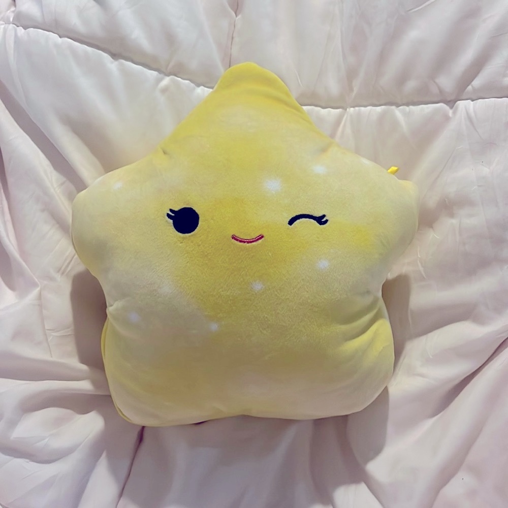 Estrella 8” Squishmallow Star
